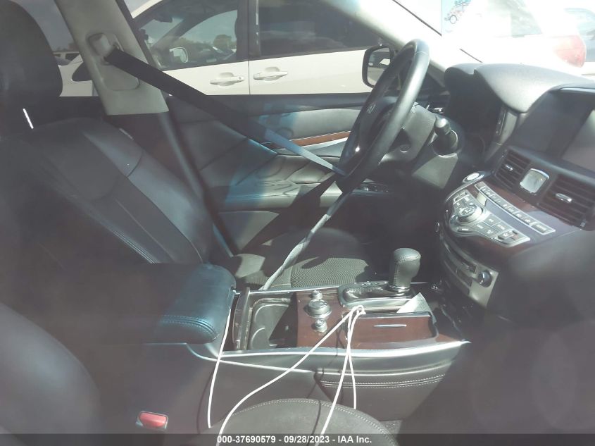 2015 INFINITI Q70 - JN1BY1AR2FM560191