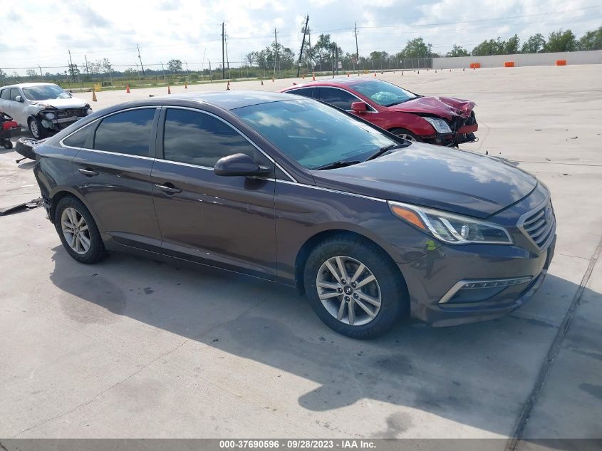 2015 HYUNDAI SONATA 2.4L SE - 5NPE24AF4FH058747