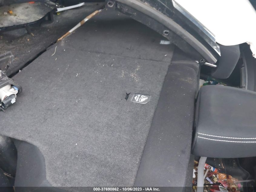 2016 TOYOTA RAV4 HYBRID XLE JTMRJREV7GD021718