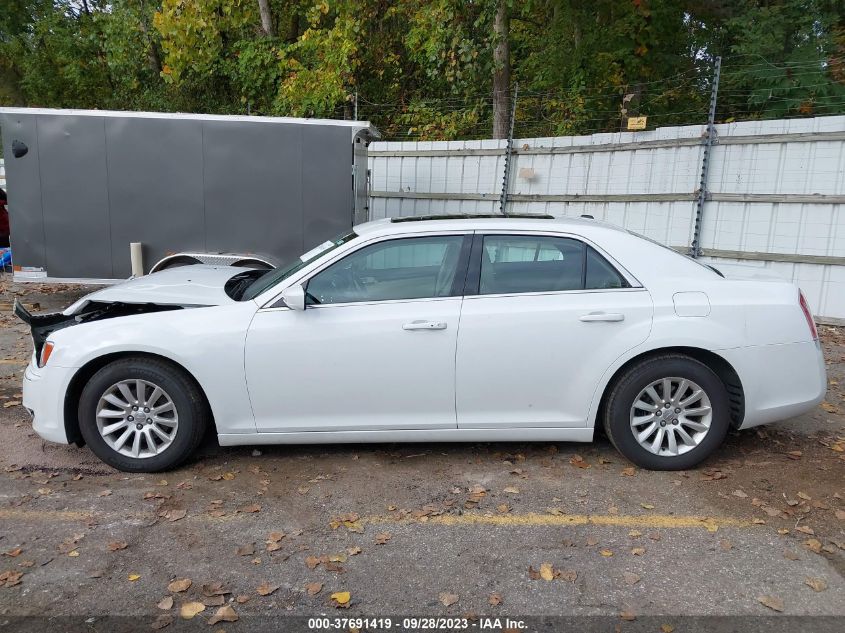 2013 CHRYSLER 300 - 2C3CCAAG6DH657140