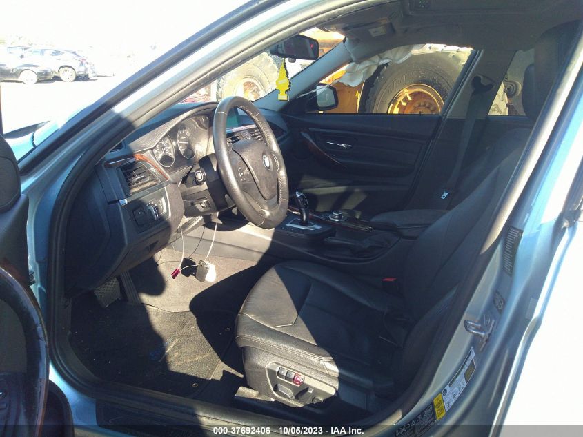 2013 BMW 320I XDRIVE WBA3C3C50DF982805