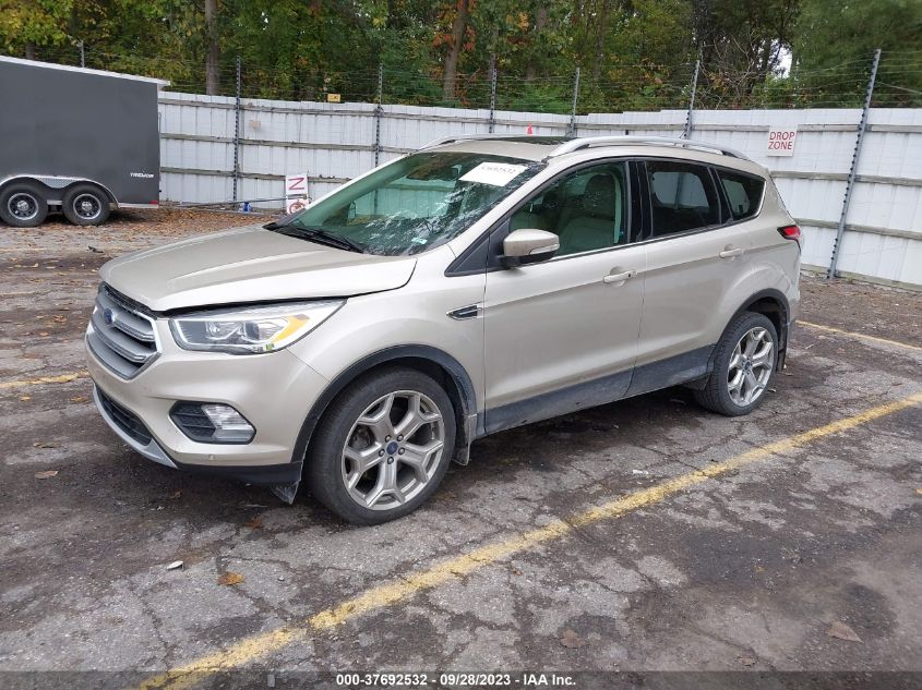 1FMCU9J96HUE87966 2017 FORD ESCAPE, photo no. 2