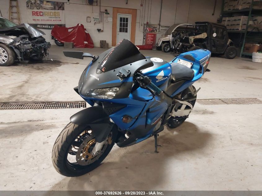 2004 HONDA CBR600 RR - JH2PC37074M102320
