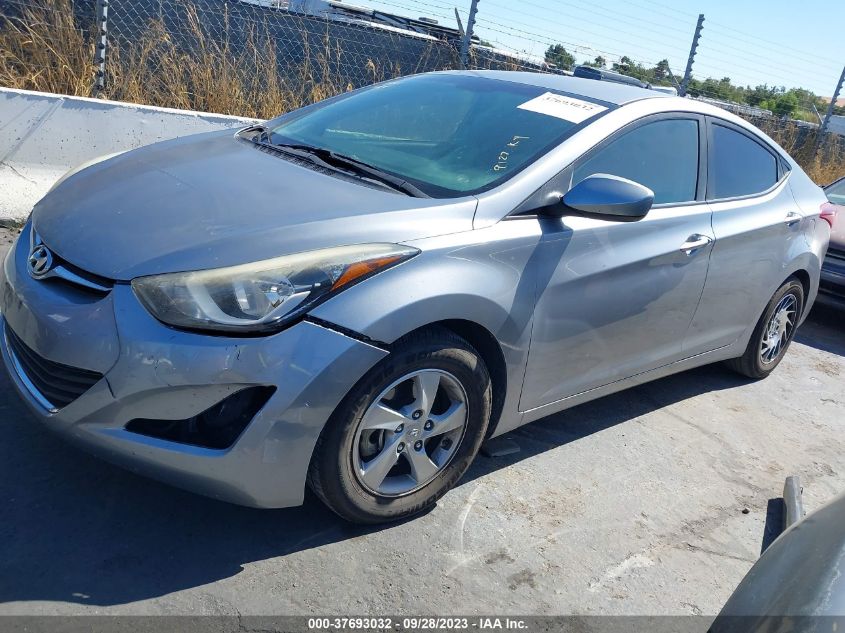 2015 HYUNDAI ELANTRA SE - 5NPDH4AE7FH549136