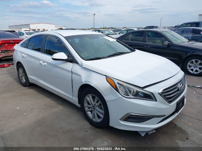 2015 HYUNDAI SONATA 2.4L SE - 5NPE24AF1FH138538