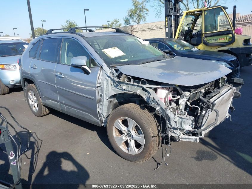 2019 TOYOTA RAV4 HYBRID XLE - JTMRWRFVXKD037534