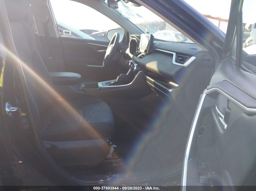 VIN 2T3W1RFV4NW191150 2022 TOYOTA RAV4 XLE