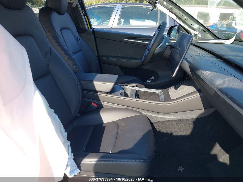 VIN 7SAYGAEE8PF686358 2023 TESLA MODEL Y LONG RANGE