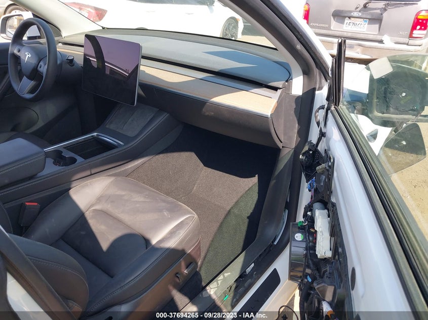 VIN 7SAYGDEF6NF346214 2022 TESLA MODEL Y PERFORMANCE