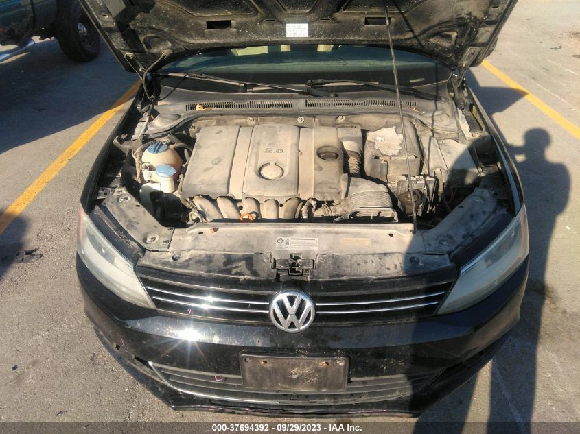 2013 VOLKSWAGEN JETTA SEDAN SE - 3VWDX7AJ0DM215231