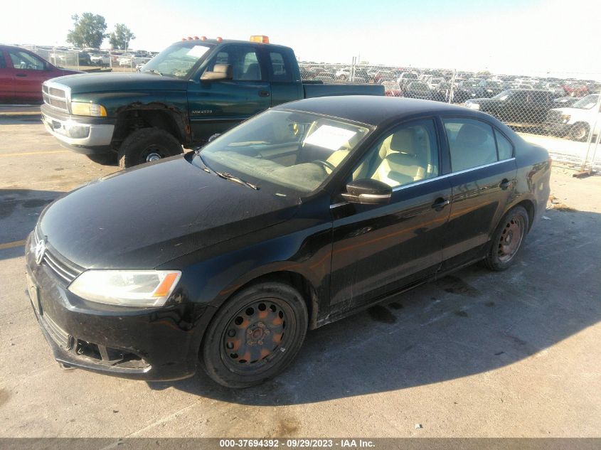 2013 VOLKSWAGEN JETTA SEDAN SE - 3VWDX7AJ0DM215231