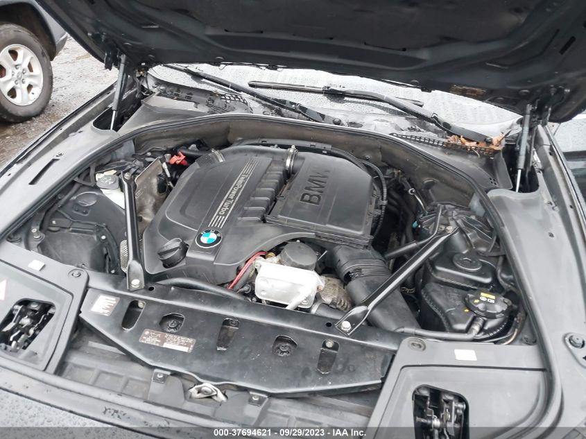 2015 BMW 535I XDRIVE WBA5B3C51FD540304