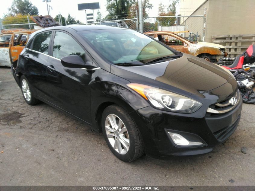 2013 HYUNDAI ELANTRA GT - KMHD35LE7DU113211