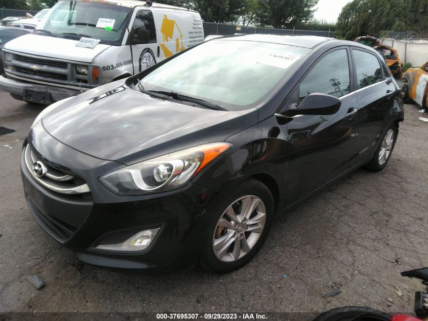 2013 HYUNDAI ELANTRA GT - KMHD35LE7DU113211