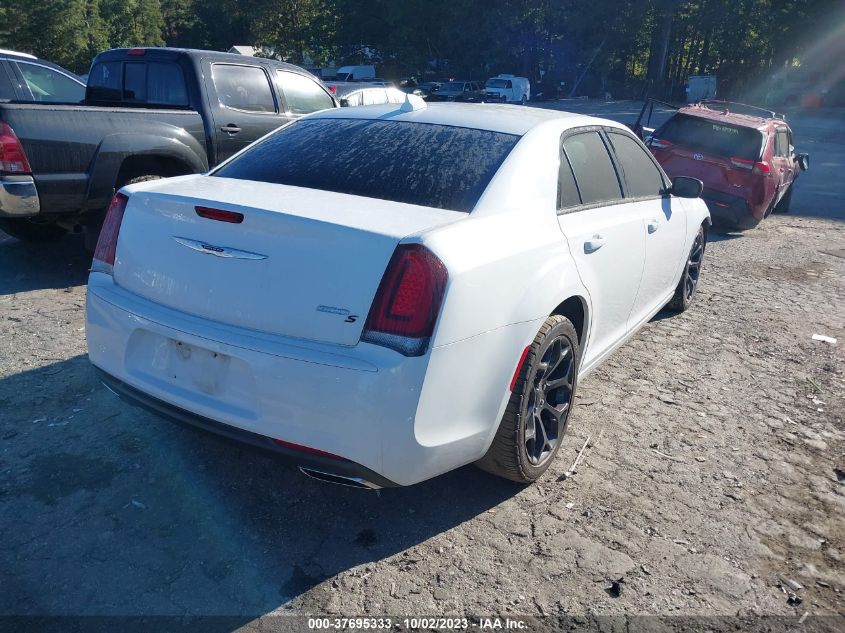 2C3CCABG2LH255645 Chrysler 300 300S 4