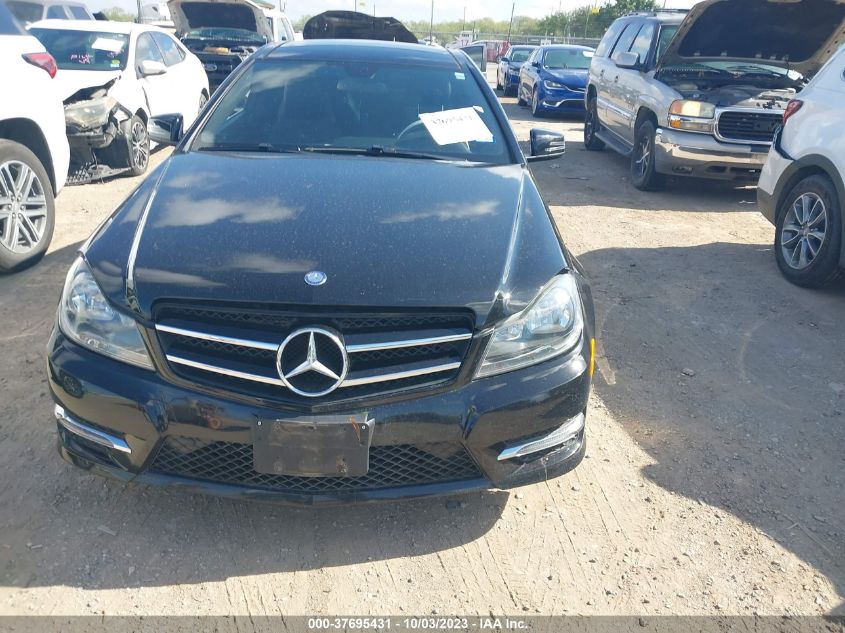 2015 MERCEDES-BENZ C 350 SPORT WDDGJ5HB8FG435837