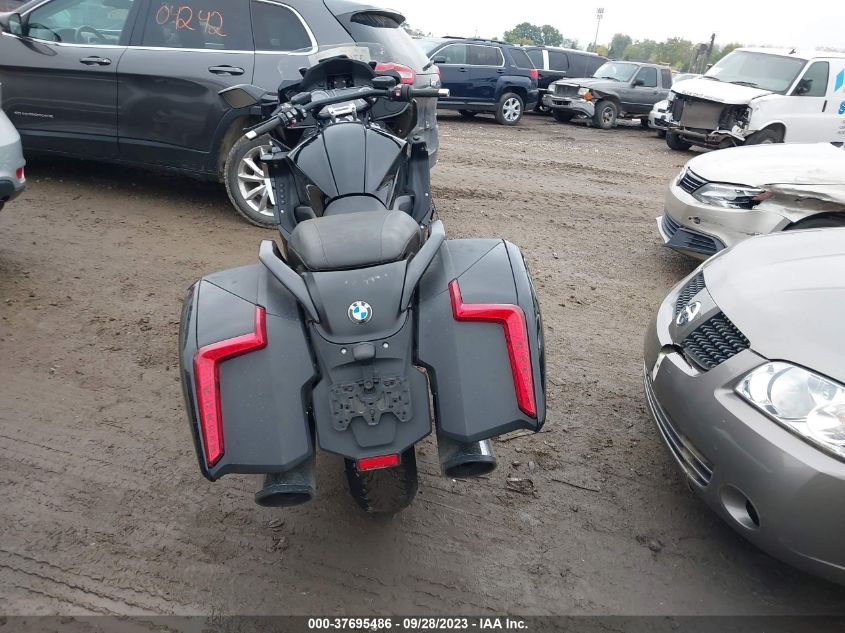2018 BMW K1600 B WB10F5302JZG16237