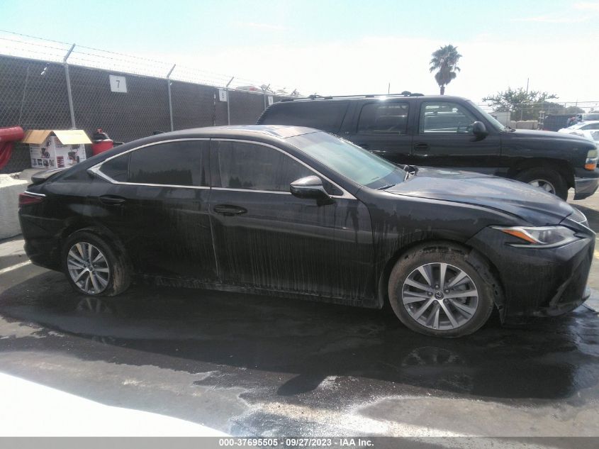 2020 LEXUS ES ES 300H 58AD21B17LU008573
