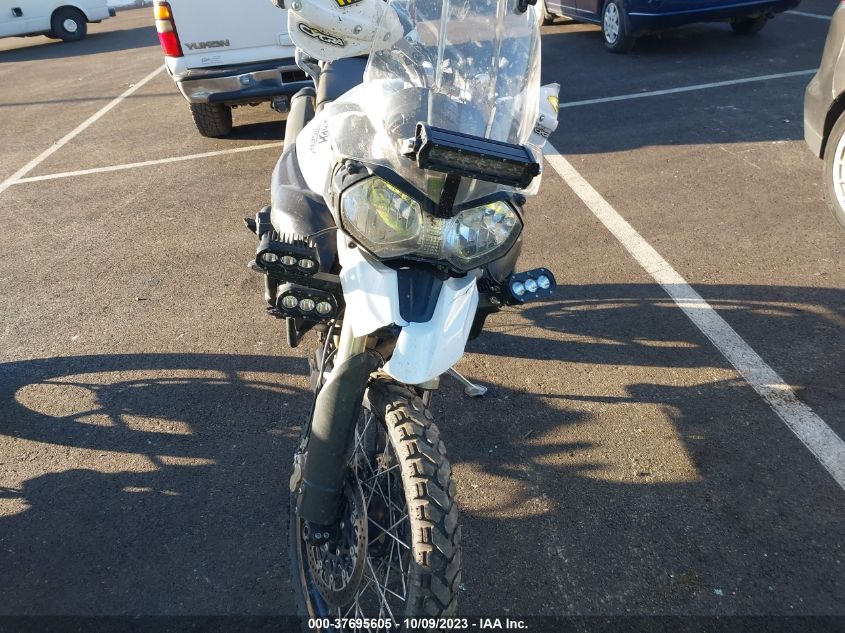 2011 TRIUMPH MOTORCYCLE TIGER 800XC ABS SMTE06BF4BJ494873