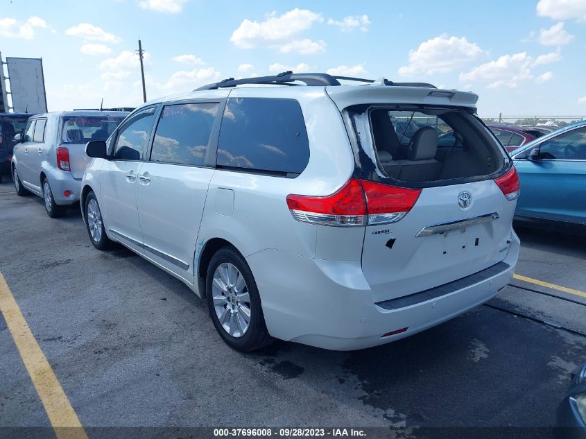 5TDYK3DC8CS246640 2012 TOYOTA SIENNA, photo no. 3