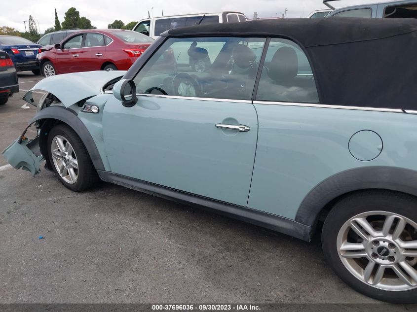 2013 MINI COOPER CONVERTIBLE S WMWZP3C54DT551142