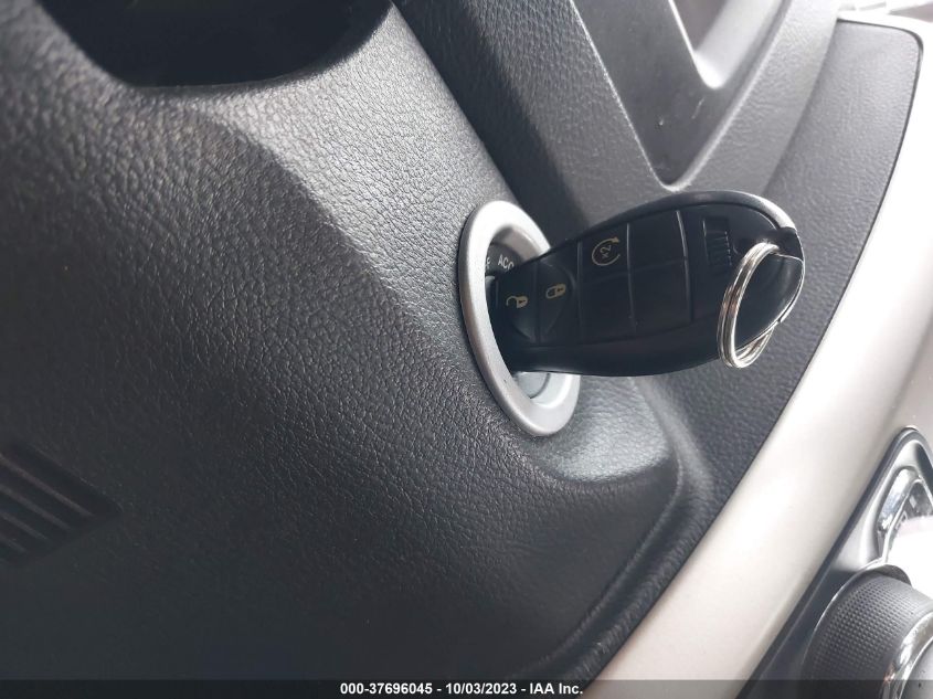 2019 RAM 1500 CLASSIC SLT - 1C6RR7TT3KS623395
