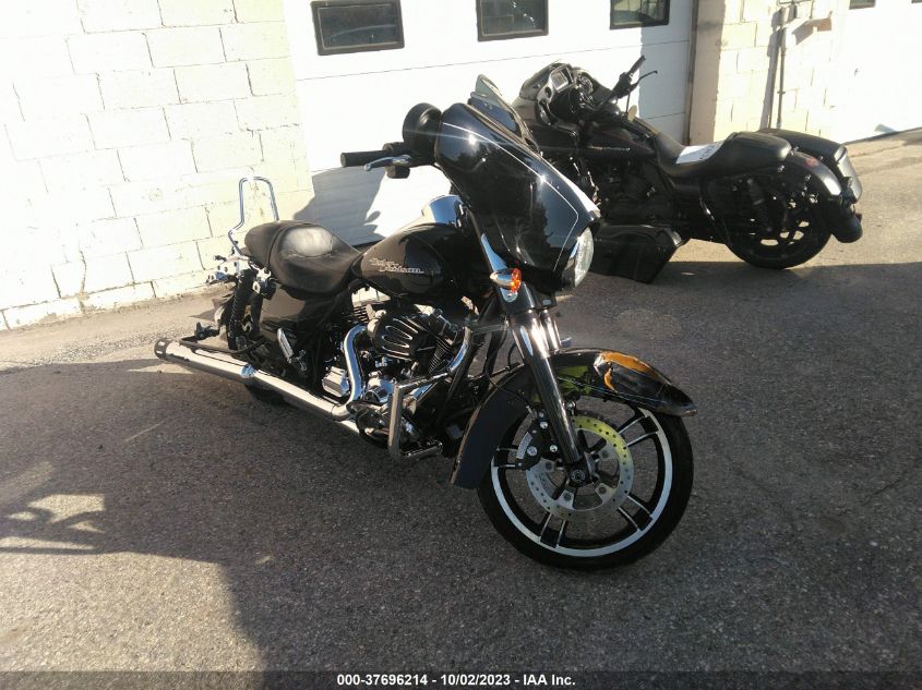 2016 HARLEY-DAVIDSON FLHXS STREET GLIDE SPECIAL - 1HD1KRM16GB678836