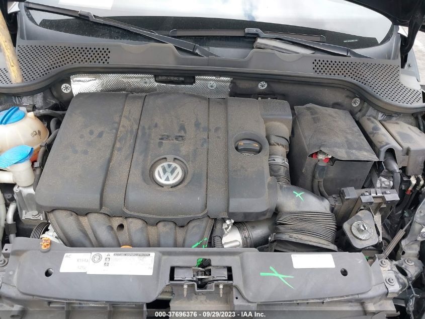 2013 VOLKSWAGEN BEETLE CONVERTIBLE 2.5L 50S EDITION 3VW5P7AT6DM801986