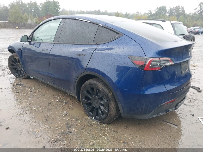 VIN 7SAYGDEE7NF383926 2022 TESLA MODEL Y LONG RANGE