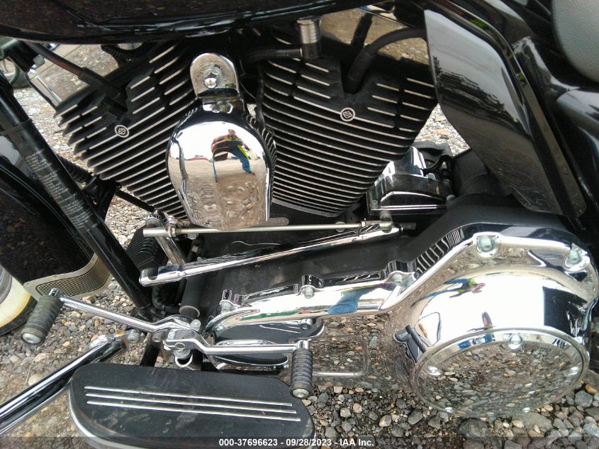 2010 HARLEY-DAVIDSON FLHRC 1HD1FR413AB634966