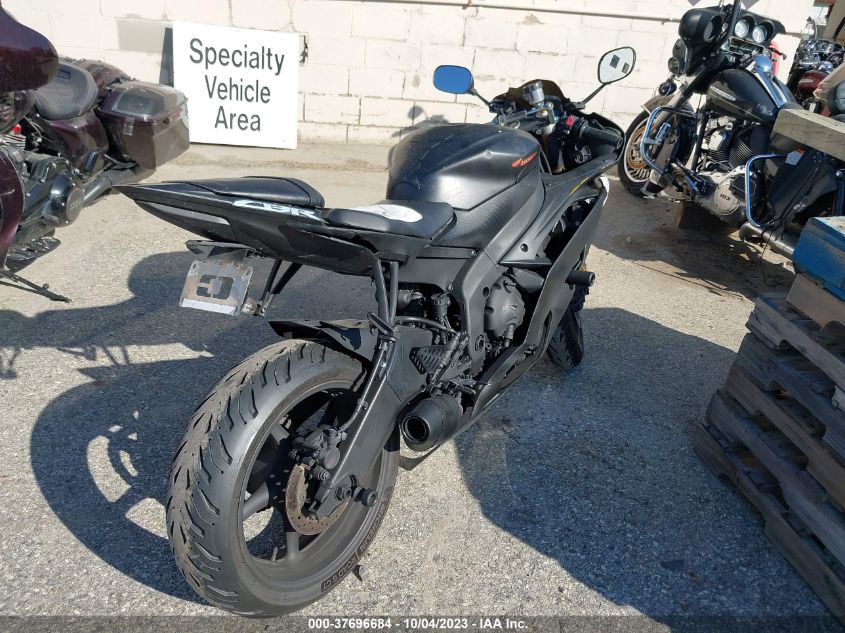 2016 YAMAHA YZFR6 JYARJ16EXGA036422