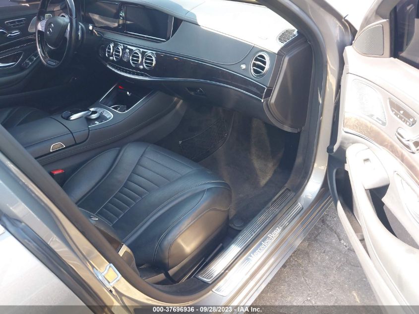 2015 MERCEDES-BENZ S-CLASS S 550 WDDUG8CB5FA095043