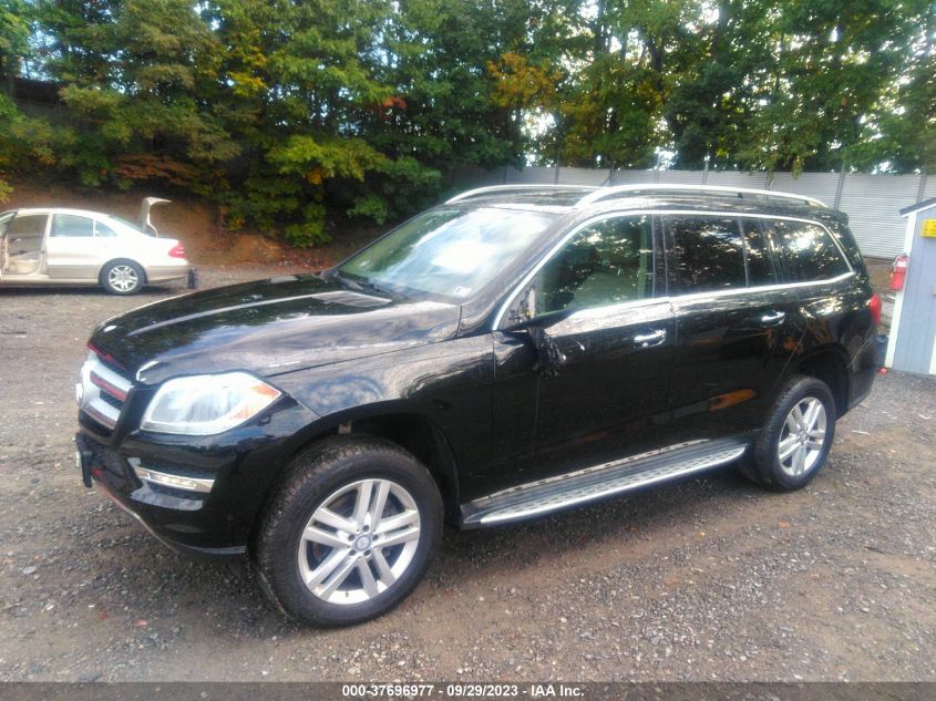 2015 MERCEDES-BENZ GL-CLASS GL 450 4JGDF6EE1FA481821