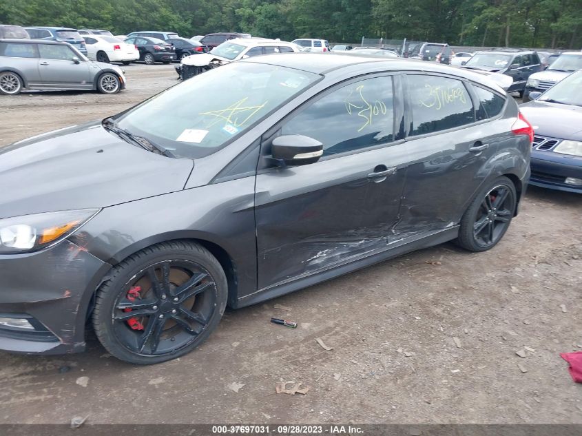 2016 FORD FOCUS ST 1FADP3L92GL226175