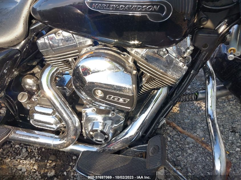 2015 HARLEY-DAVIDSON FLRT FREE WHEELER 1HD1MCM17FB850183