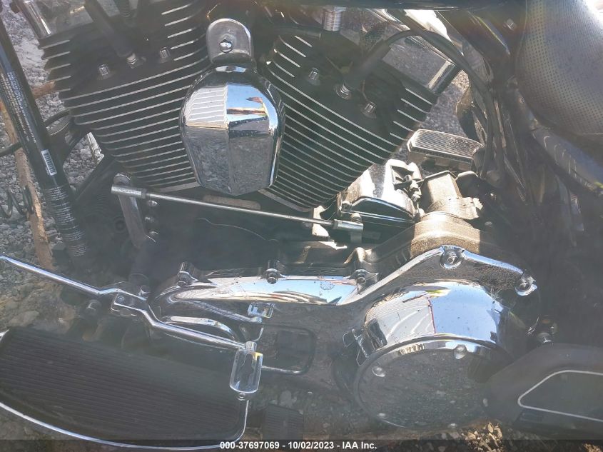 2015 HARLEY-DAVIDSON FLRT FREE WHEELER 1HD1MCM17FB850183