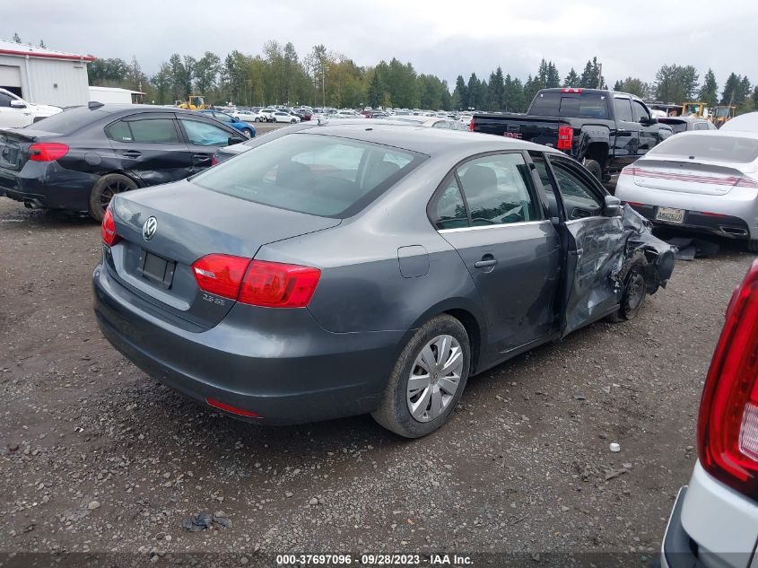 2013 VOLKSWAGEN JETTA SEDAN SE - 3VWDP7AJ1DM435705