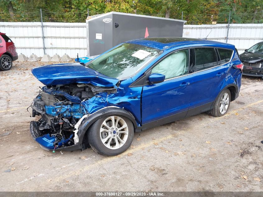 2017 FORD ESCAPE SE - 1FMCU9G98HUB08506