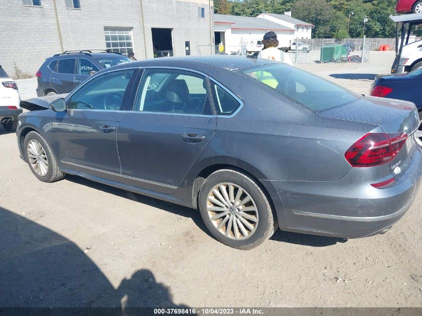 2017 VOLKSWAGEN PASSAT SE - 1VWBT7A33HC075557