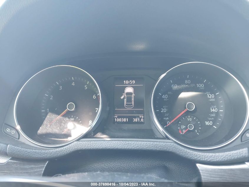 2017 VOLKSWAGEN PASSAT SE - 1VWBT7A33HC075557