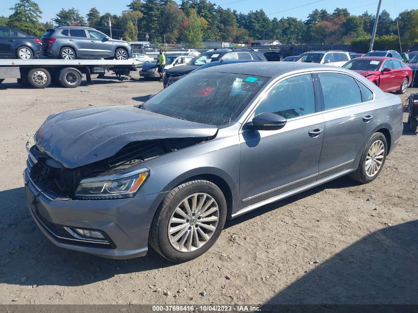 2017 VOLKSWAGEN PASSAT SE - 1VWBT7A33HC075557