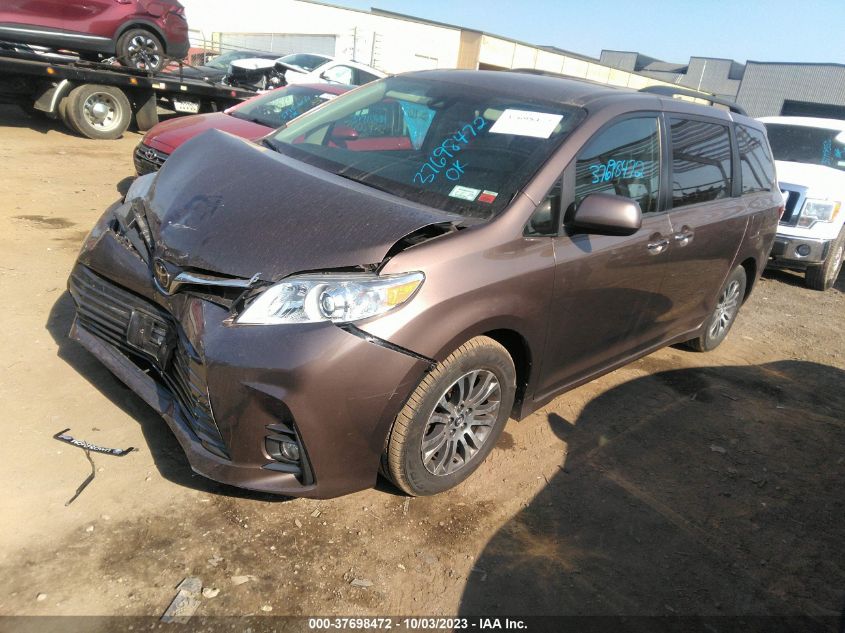 5TDYZ3DC9KS980133 2019 TOYOTA SIENNA, photo no. 2