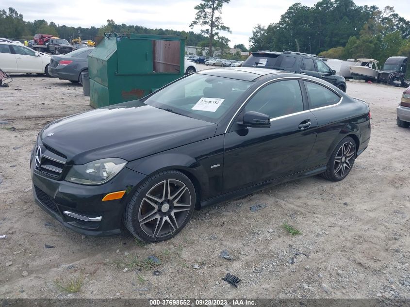 2014 MERCEDES-BENZ C 250 WDDGJ4HB9EG263035