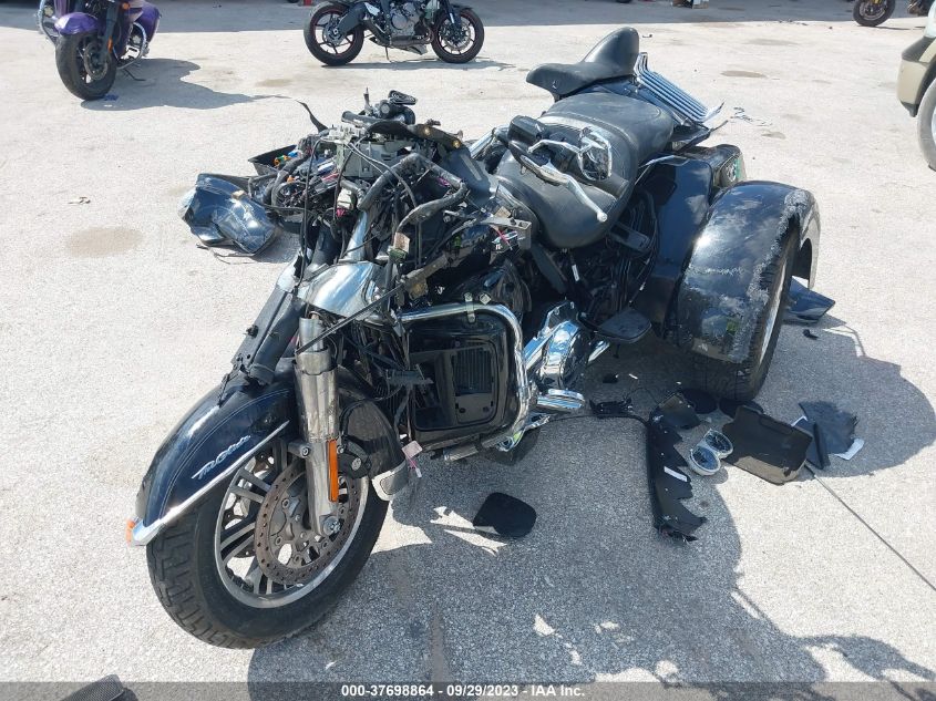 2019 HARLEY-DAVIDSON FLHTCUTG 1HD1MAF17KB850809