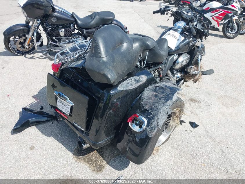2019 HARLEY-DAVIDSON FLHTCUTG 1HD1MAF17KB850809