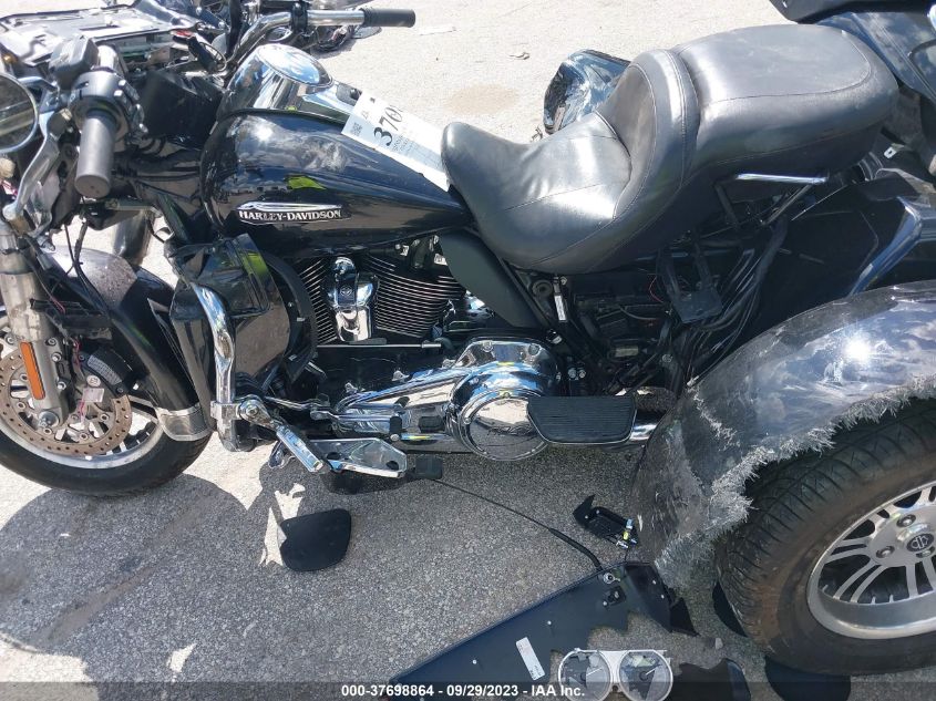 2019 HARLEY-DAVIDSON FLHTCUTG 1HD1MAF17KB850809