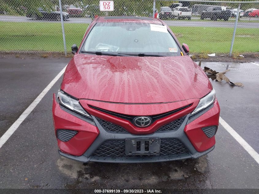 2018 TOYOTA CAMRY L/LE/XLE/SE/XSE - 4T1B11HKXJU549311