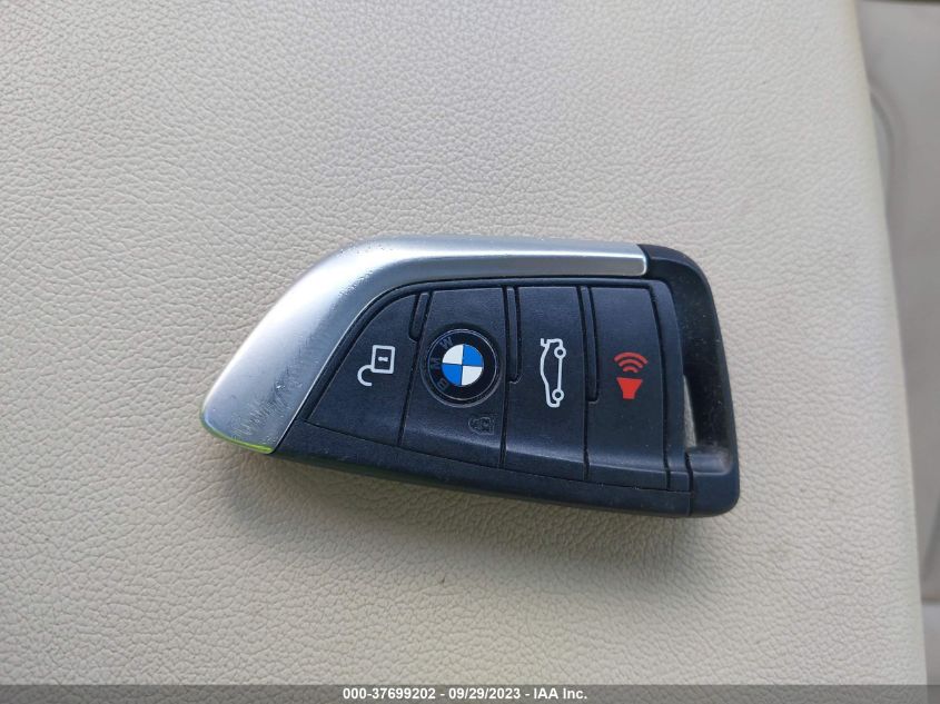 5UXTR7C57KLR46681 2019 BMW X3, photo no. 11