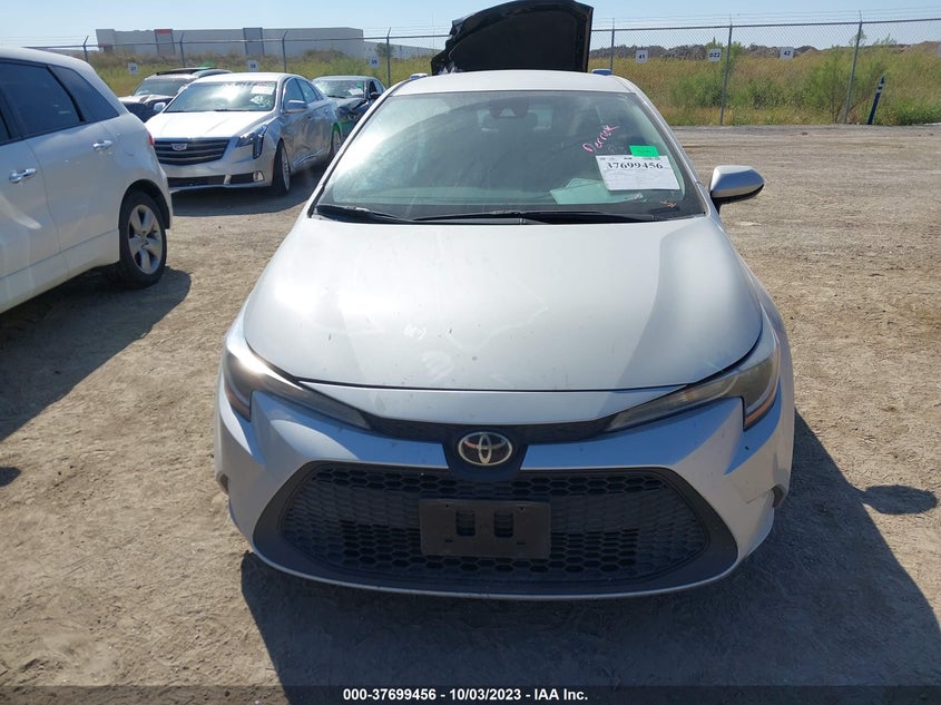 VIN: 5YFEPMAE5NP303548 2022 TOYOTA COROLLA LE