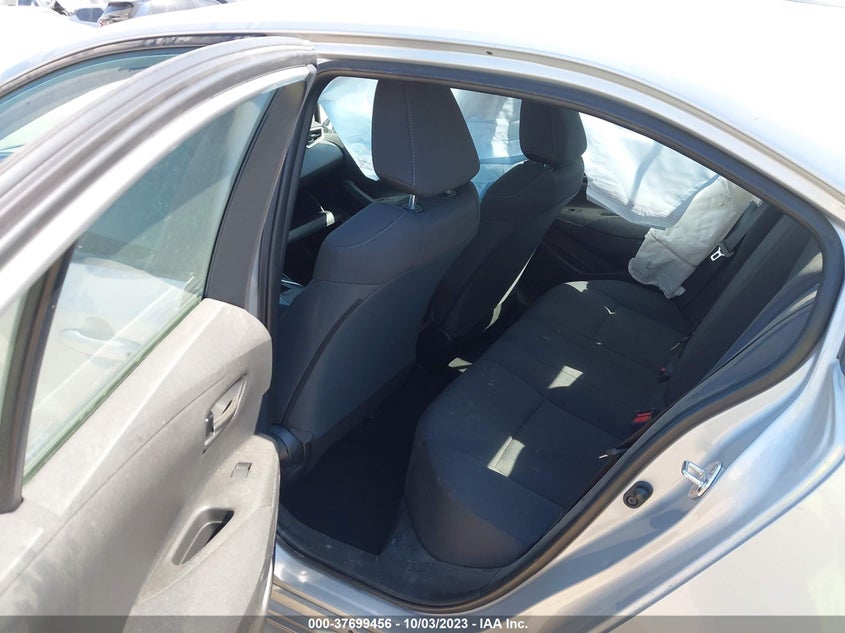 VIN: 5YFEPMAE5NP303548 2022 TOYOTA COROLLA LE